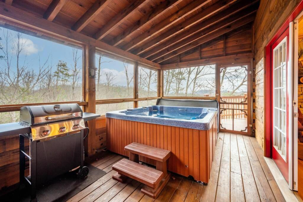 Over The Mountain - Smoky Mountain View Cabin Sevierville Kültér fotó