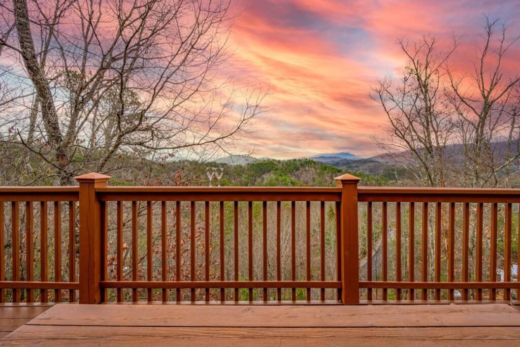 Over The Mountain - Smoky Mountain View Cabin Sevierville Kültér fotó