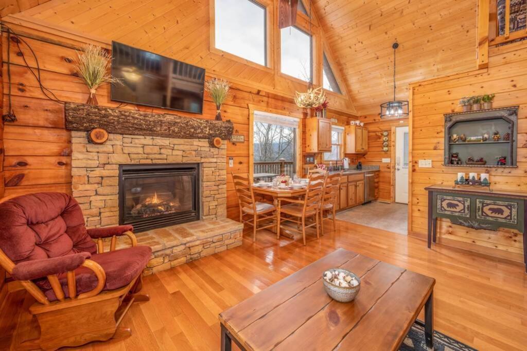 Over The Mountain - Smoky Mountain View Cabin Sevierville Kültér fotó