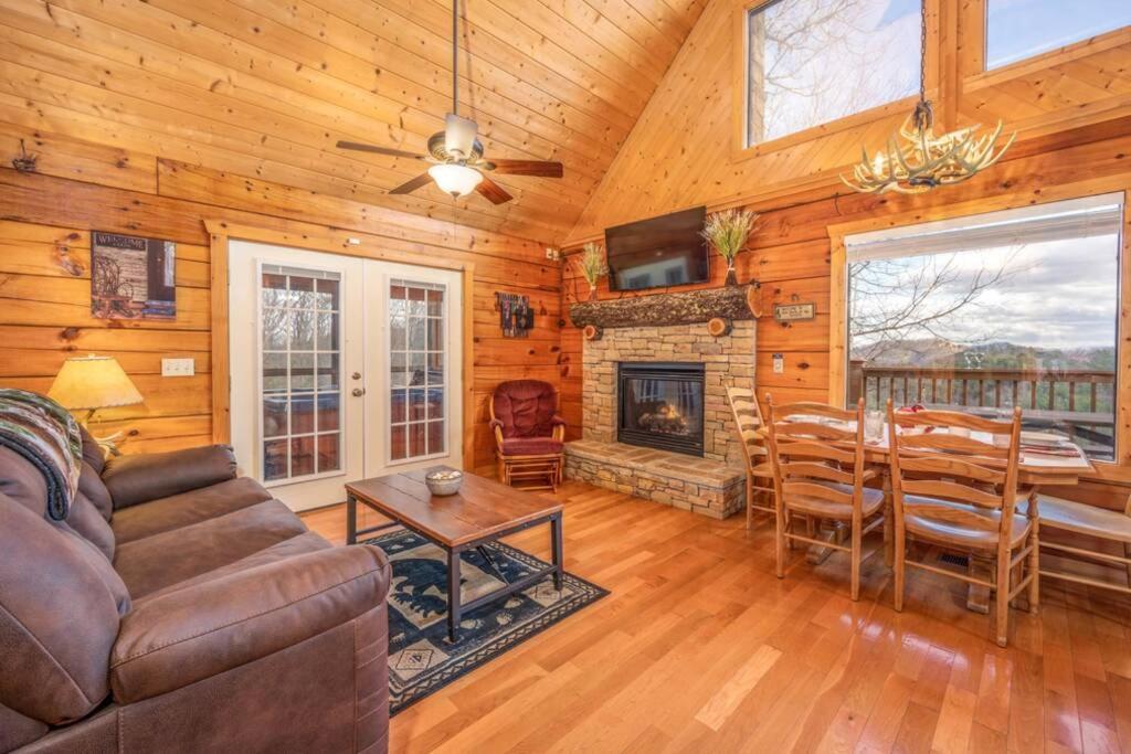 Over The Mountain - Smoky Mountain View Cabin Sevierville Kültér fotó